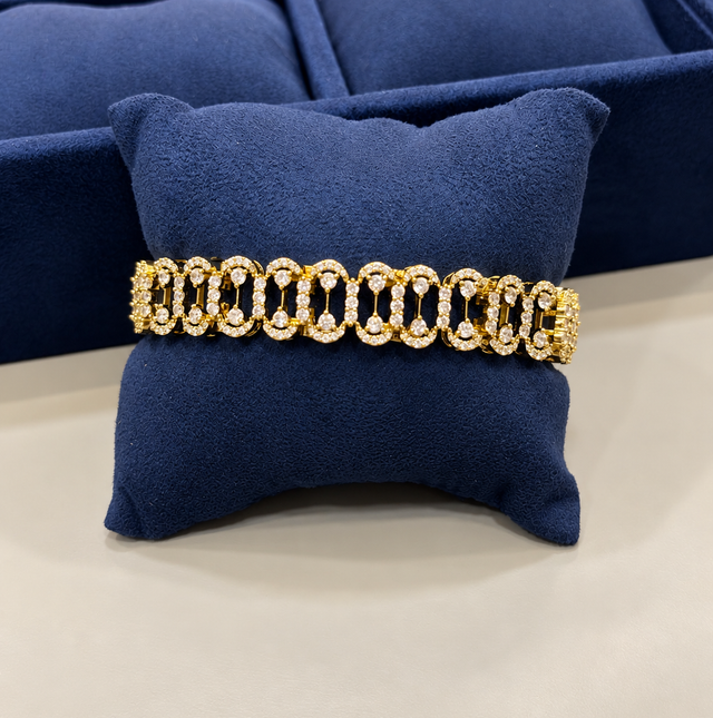Elegant Gold-Tone Crystal Link Bracelet