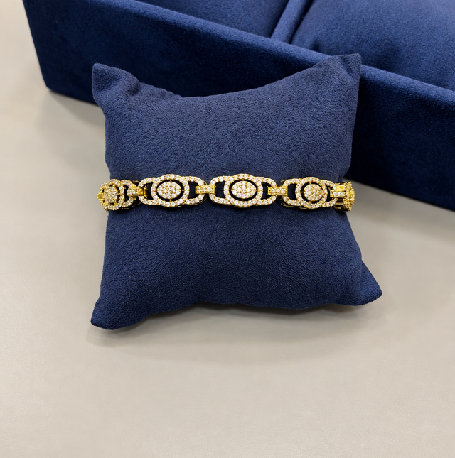 Elegant Circular Link Bracelet