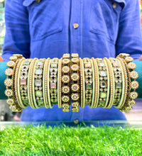 Pestal kundan bangle set image 0