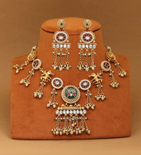 GAJ ELEGANCE NECKLACE image 2