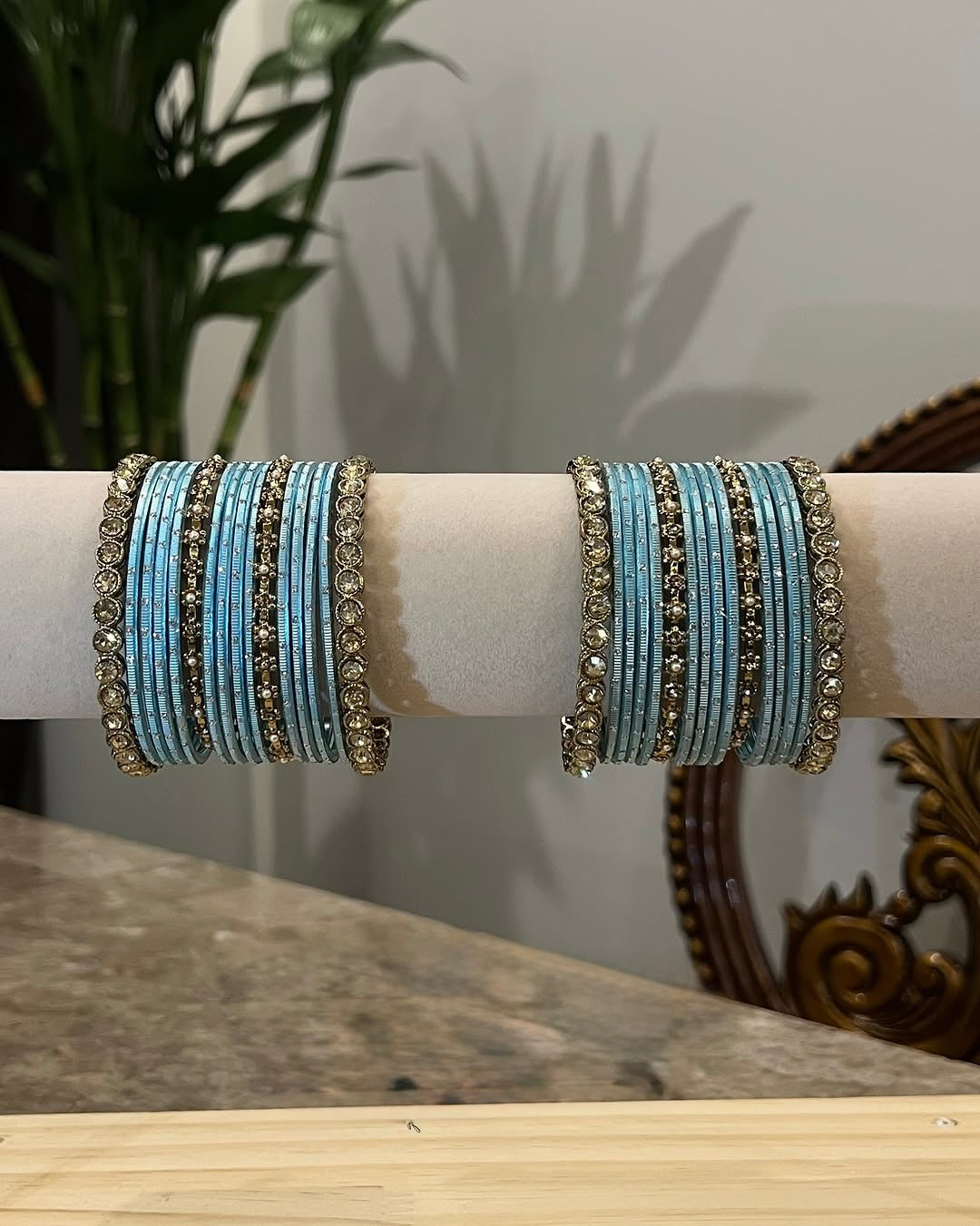 Sleek bangle set image 3