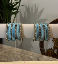 Sleek bangle set image 3