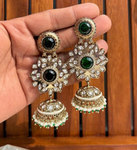 ZULF EARRINGS - Emerald Green image