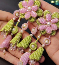 Flower drop earrings image 0