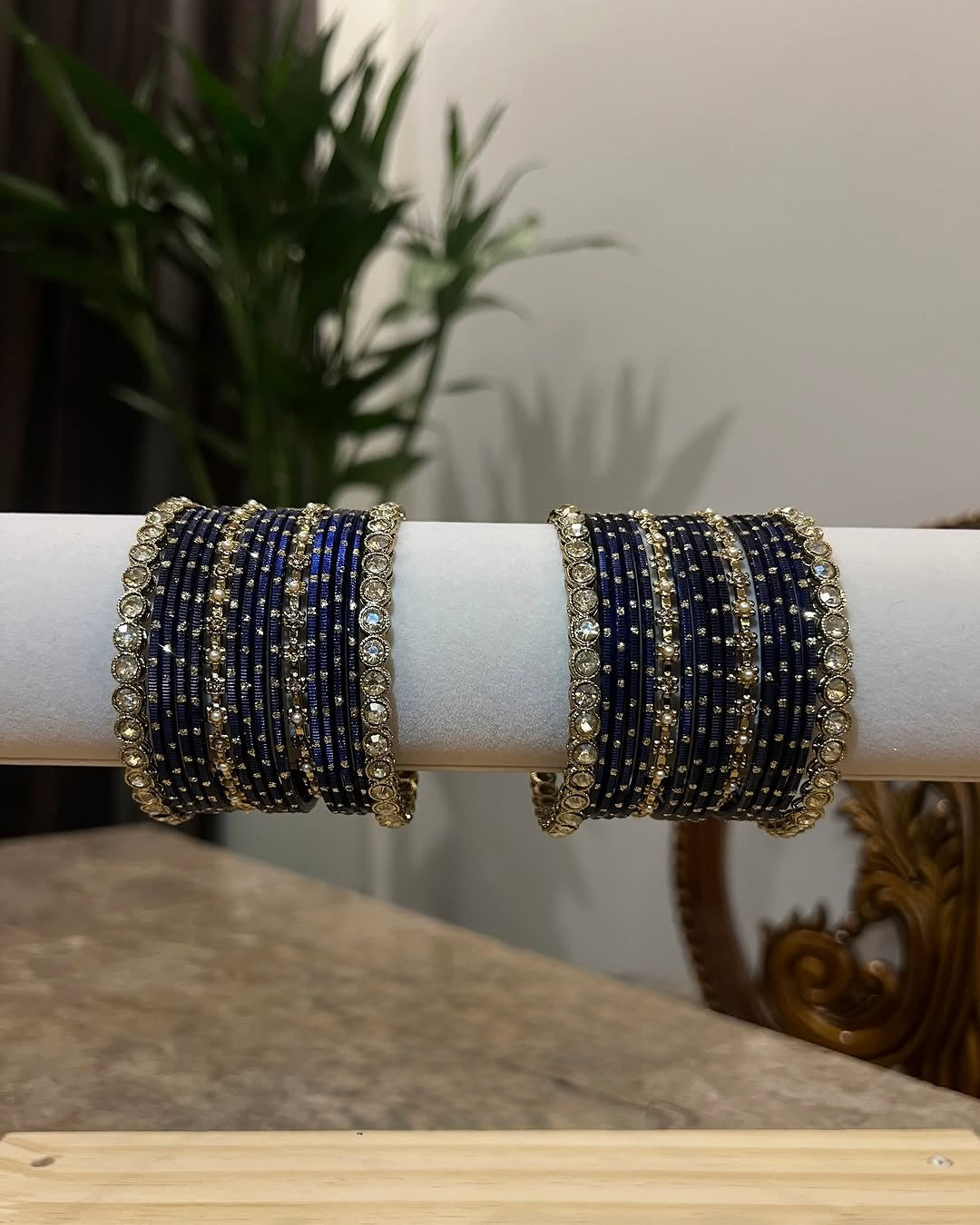 Sleek bangle set image 4