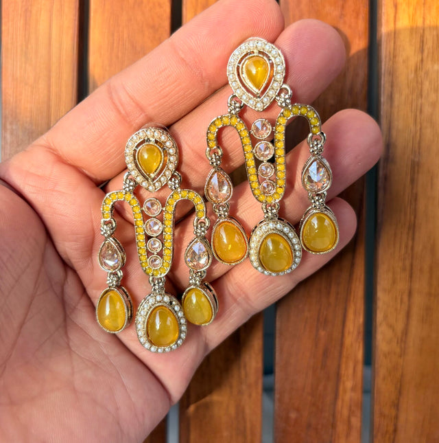 Kundan earrings image 0