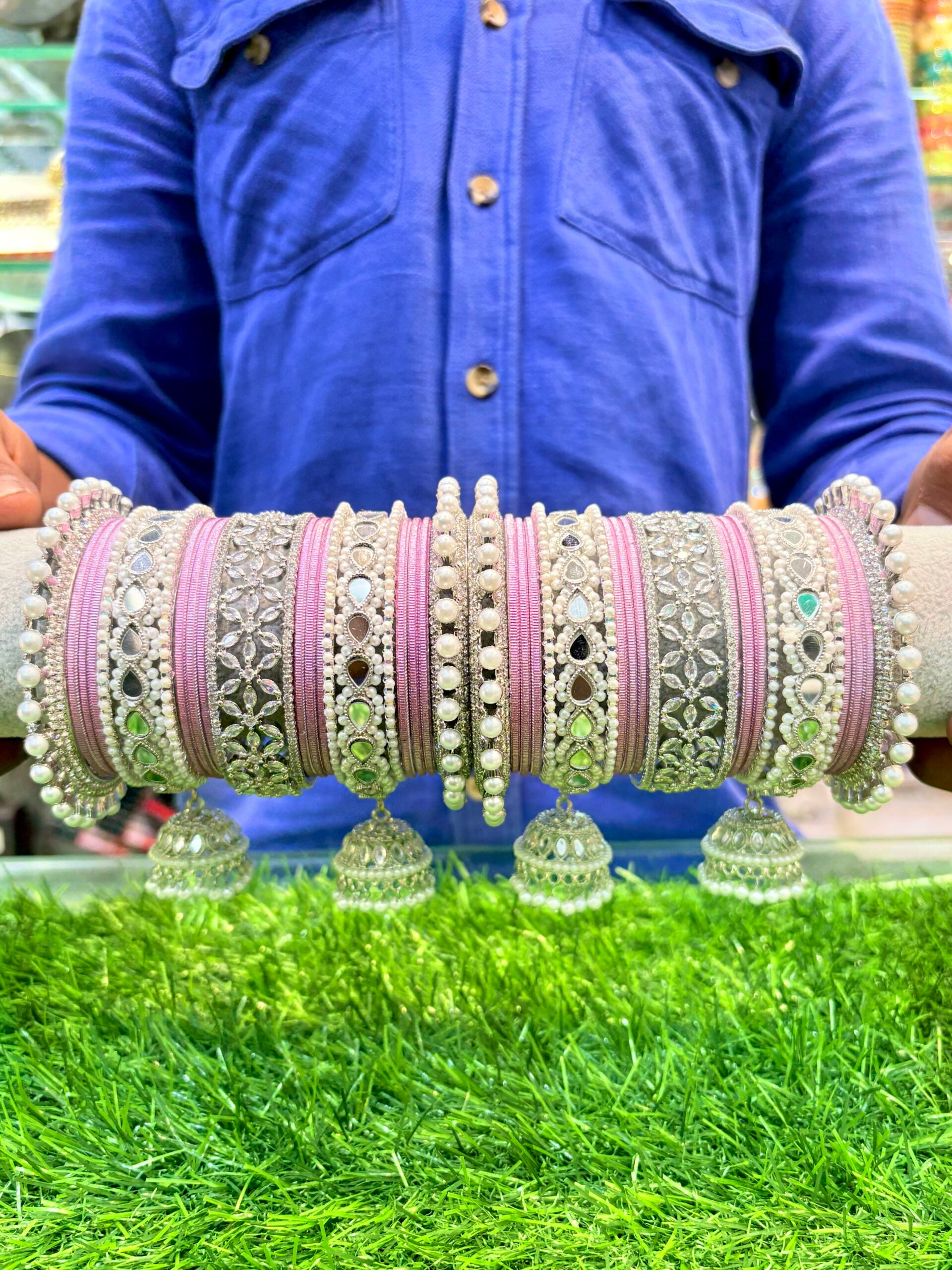 Silver flower bangle set image 0