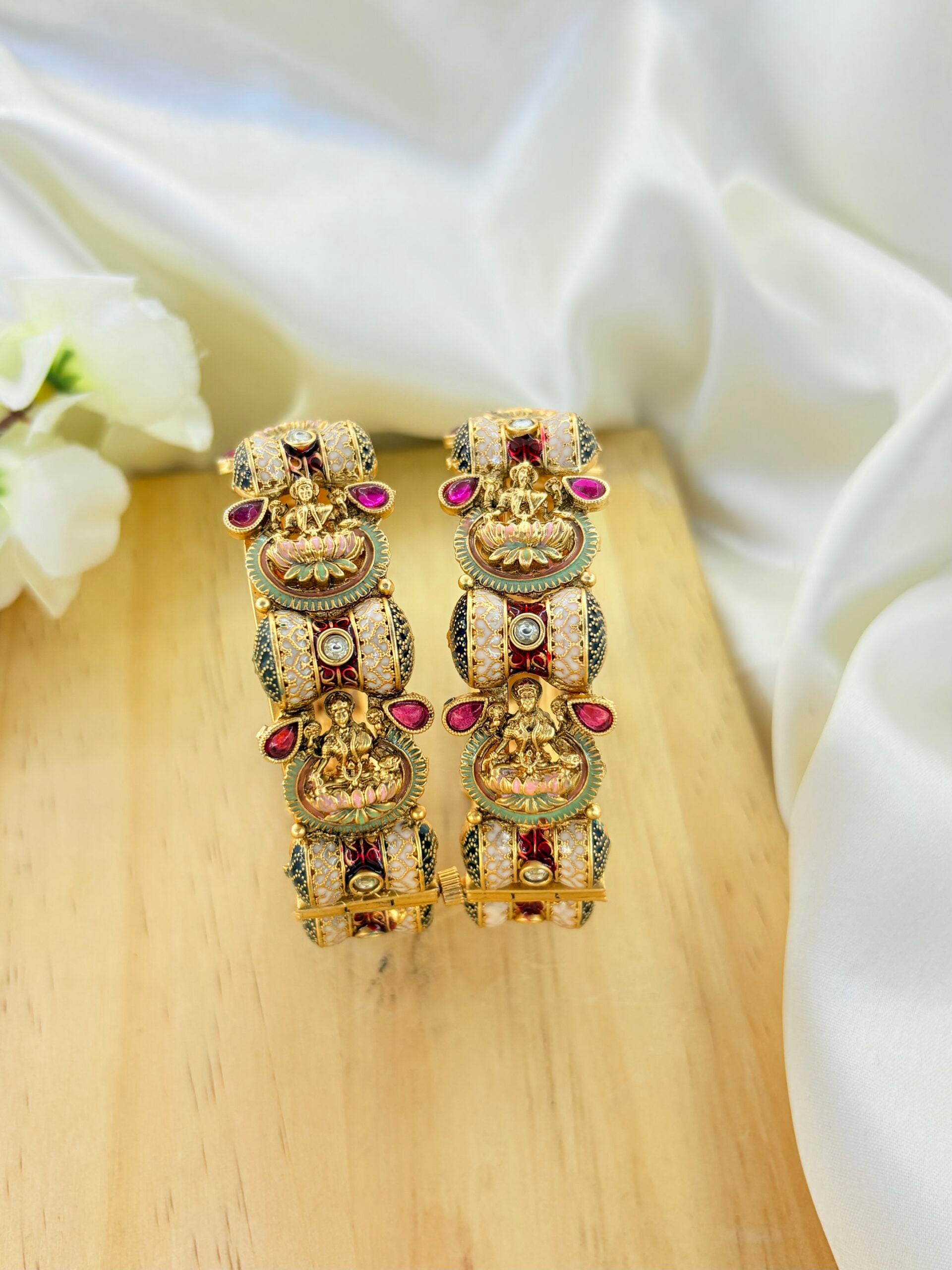 Goddess Laxmi bangles image 0
