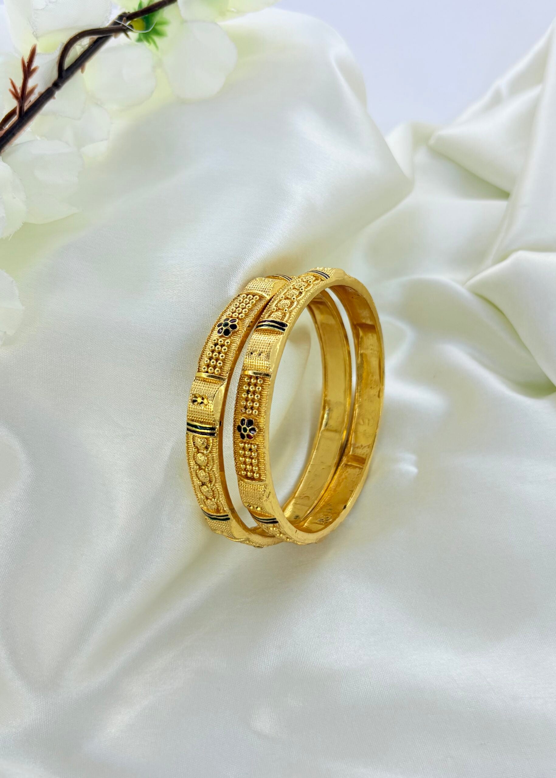 Chahat bangles image 0
