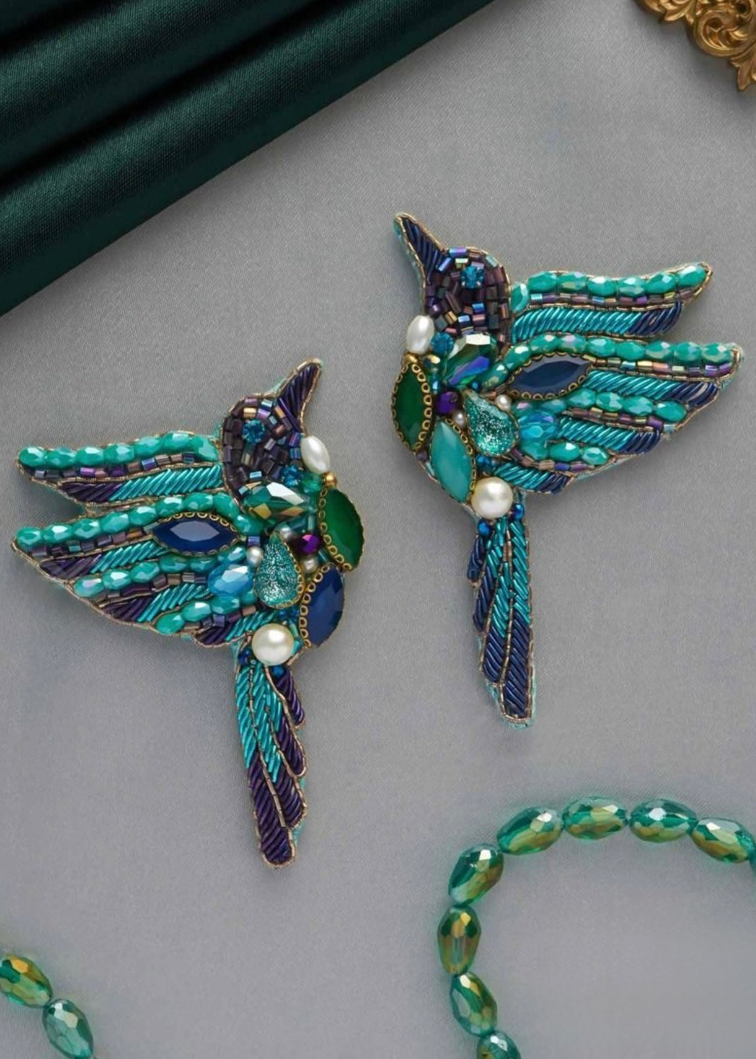 Iris earring image 0
