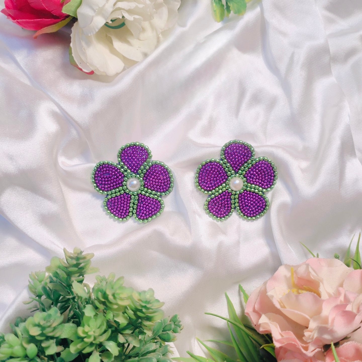 Flower studs image 0