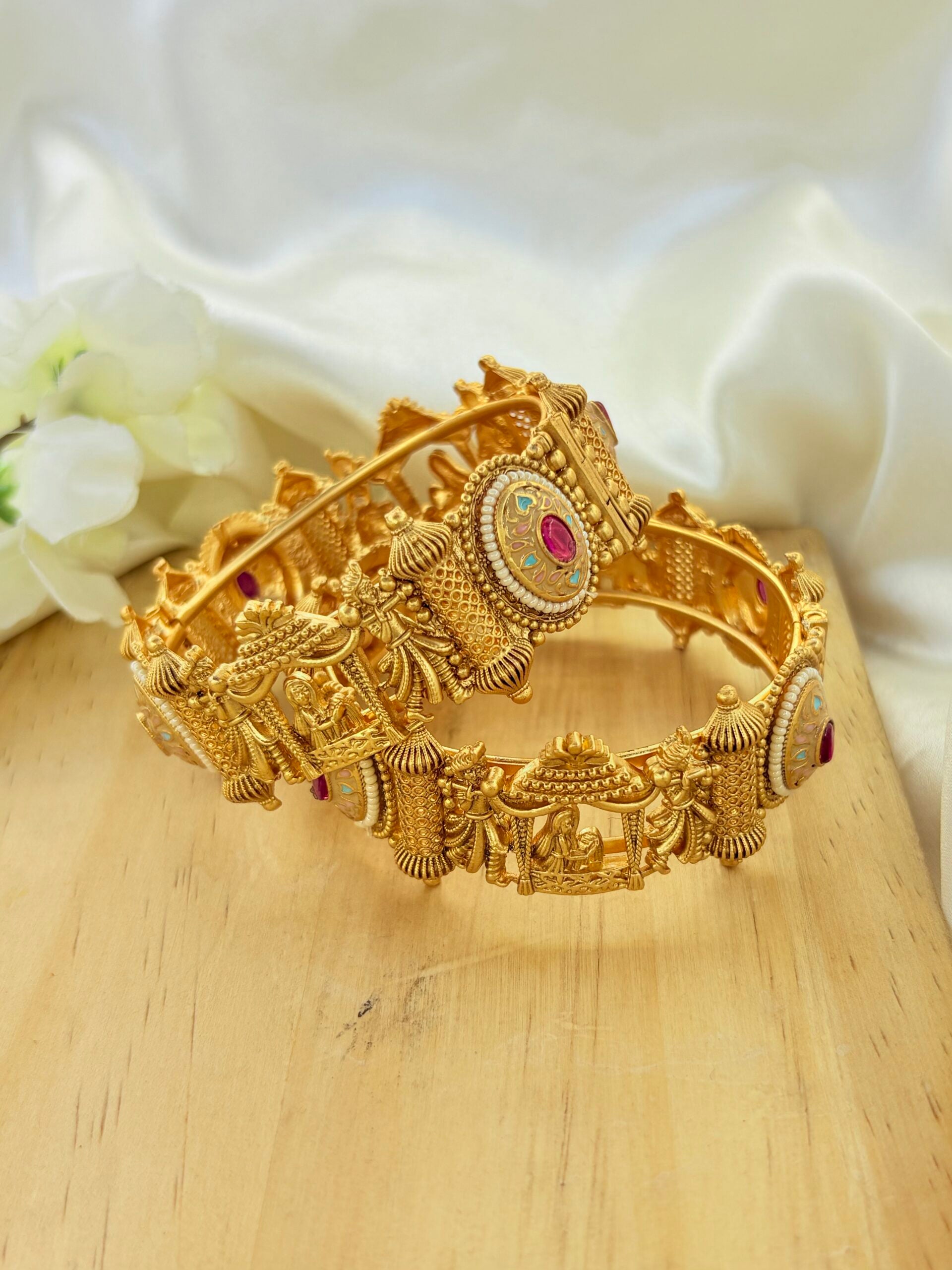 Palki rajwada bangles image 1
