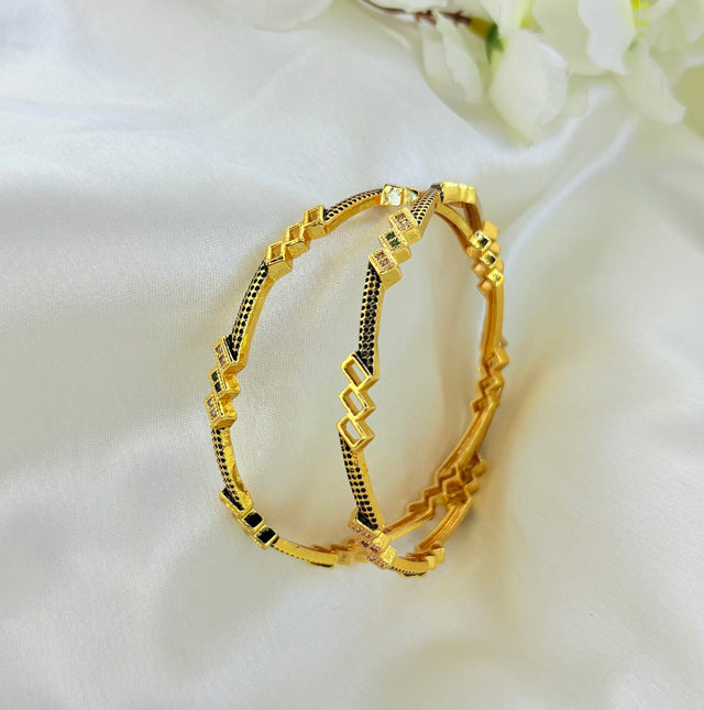 Amber touch bangle image 0