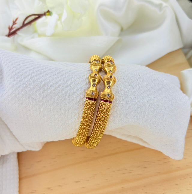 Sunheri glow bangles image 0