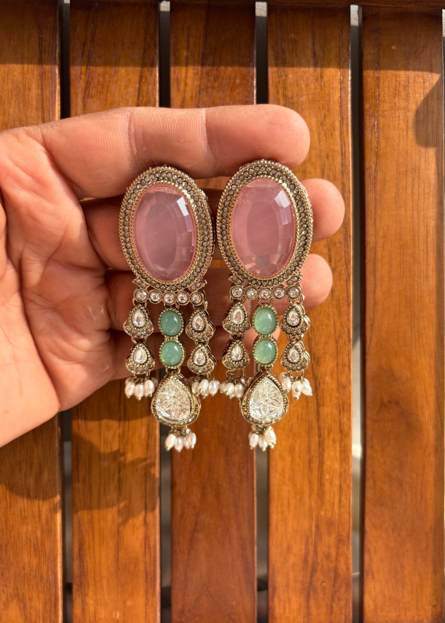 REGAL DROP EARRINGS - Mint-pink image