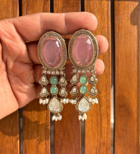 REGAL DROP EARRINGS - Mint-pink image