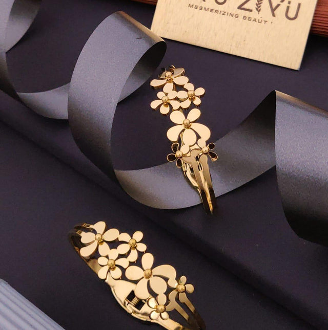Gold Plated Chic Floral Bracelet image 0