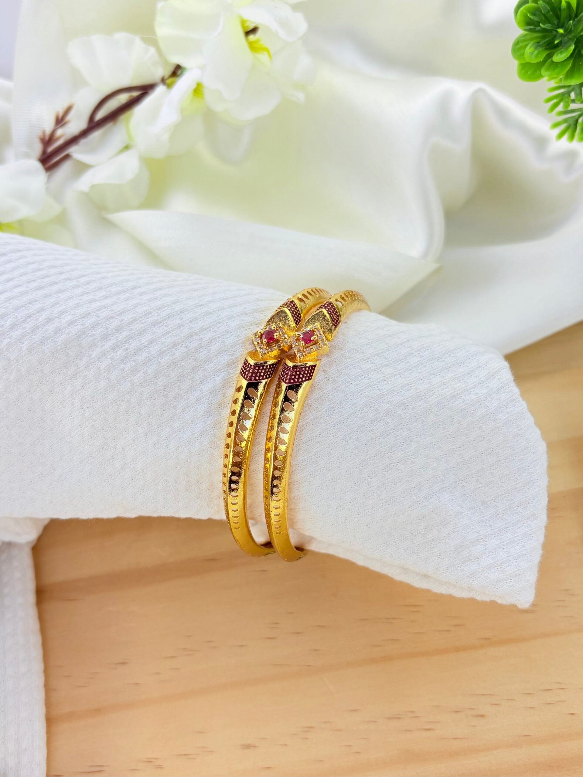 Gleam wear kada image 1