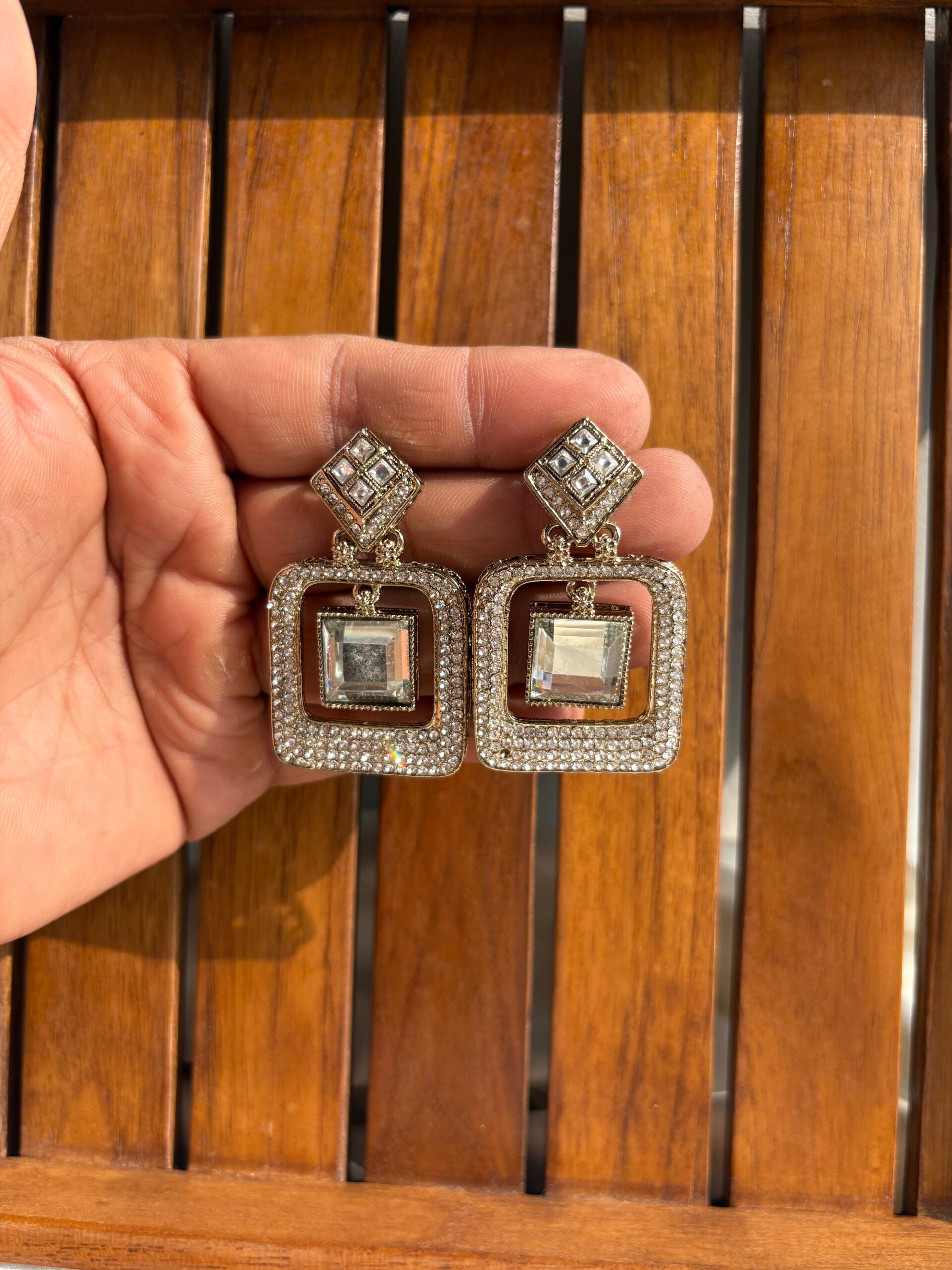 ZIRCONIA EARRINGS image 3
