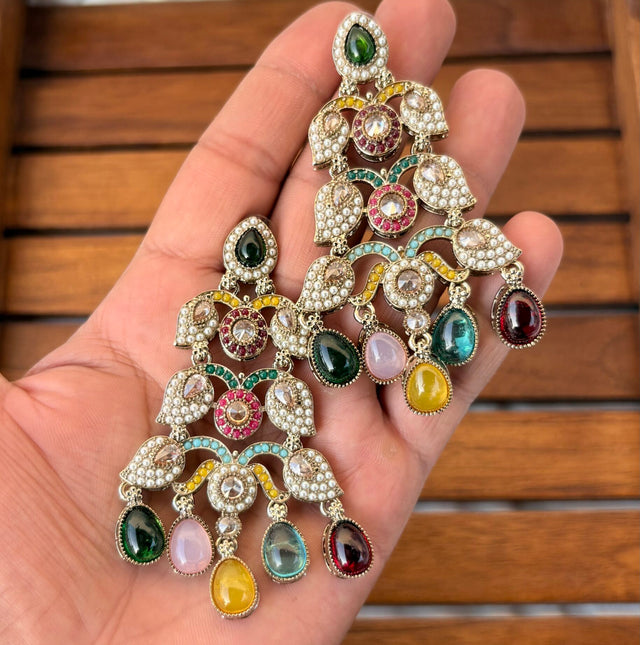 Arzoo earrings image 0