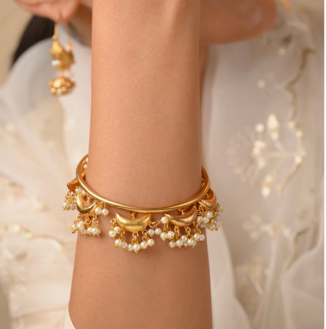 CHANDRIKA BRACELET(PAIR) image 0