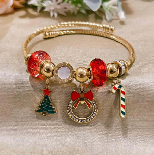 Christmas charm Bracelet image 0