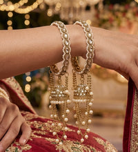 Classy jhoola jhumki bangles(one hand) image 0