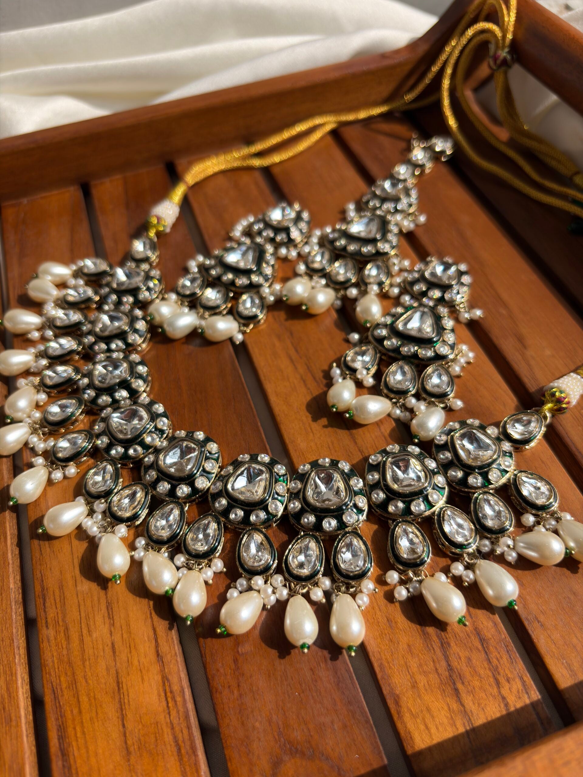 NAZARA NECKLACE SET image 2