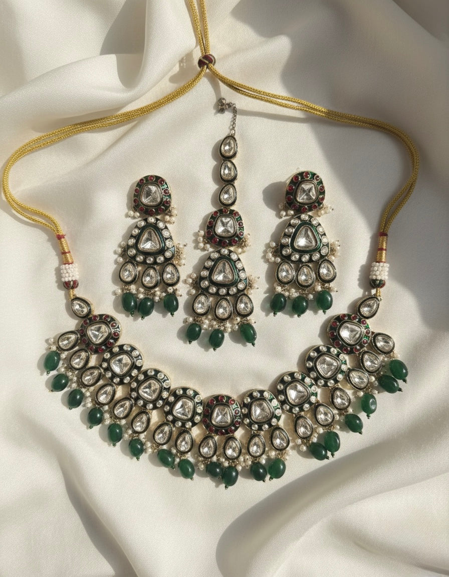 NAZARA NECKLACE (GREEN) image 0