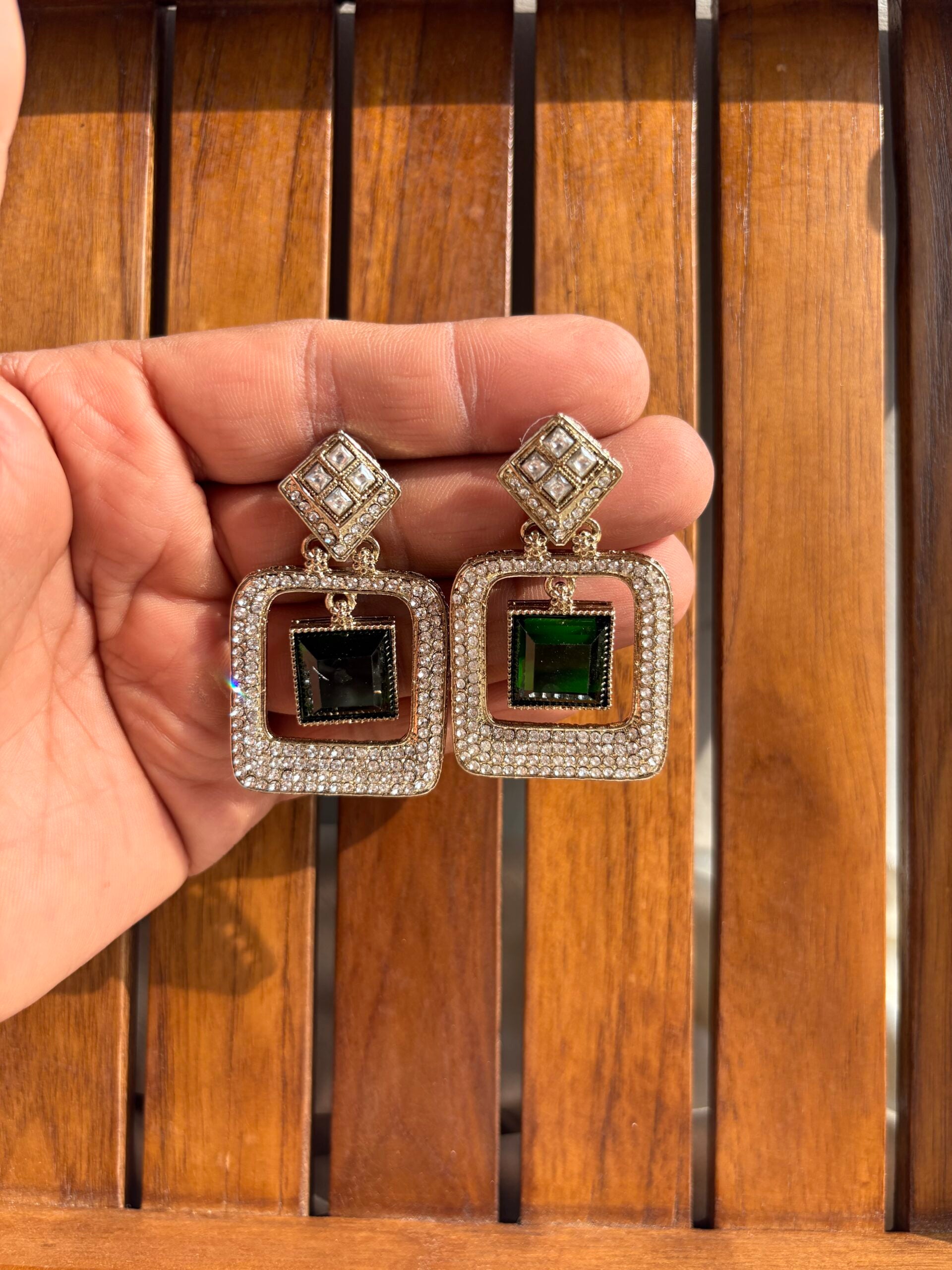 ZIRCONIA EARRINGS - Emerald Green image