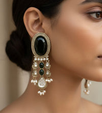 REGAL DROP EARRINGS image 0