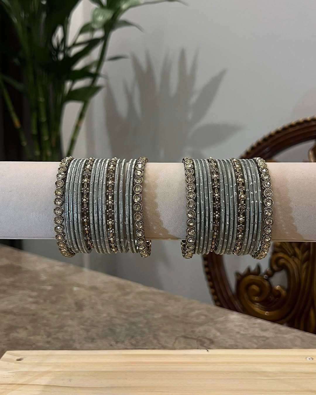 Sleek bangle set - Grey, 2-8 image