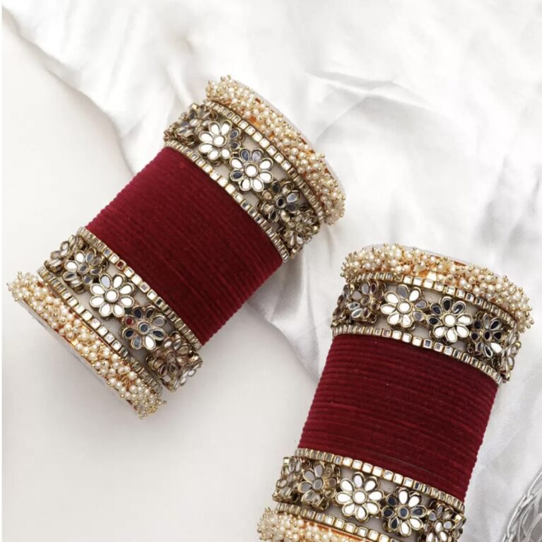 Gajra kundan bangle set