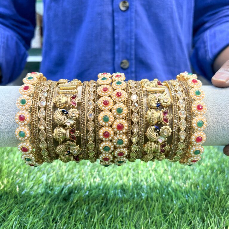 Rajwada kalash bangle set