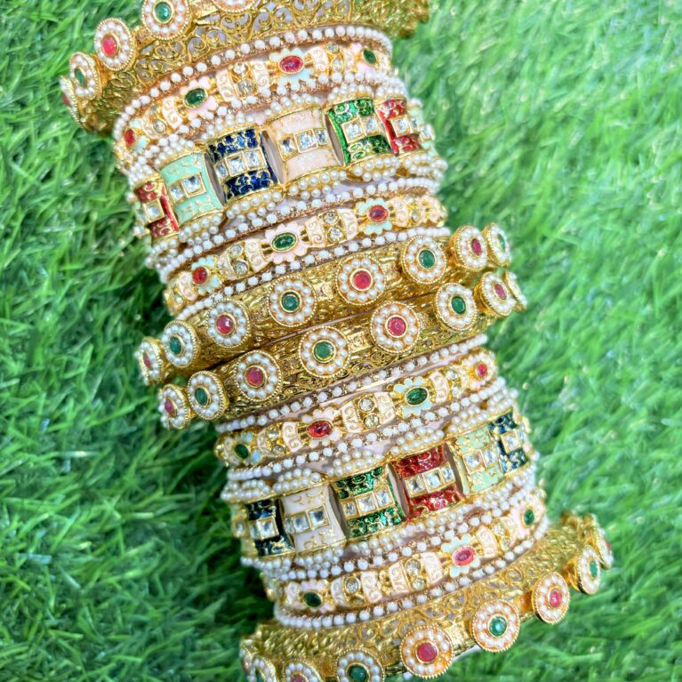 Rajwada multi bangle set