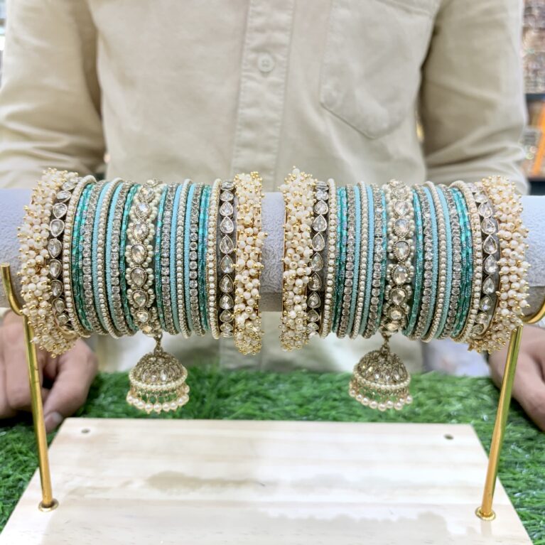Elegant gajra bangle set