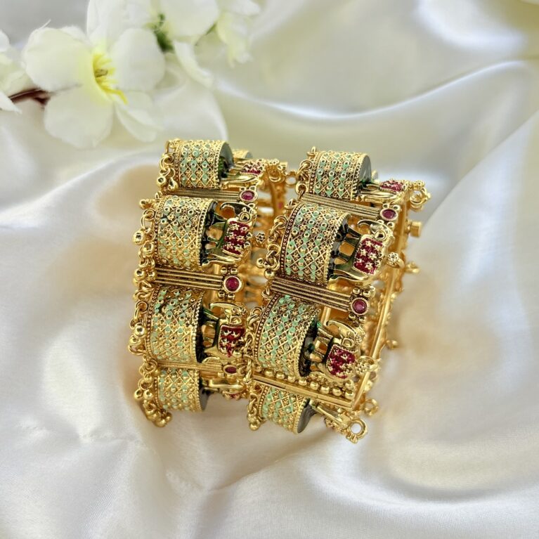 Zewar e mahal bangles