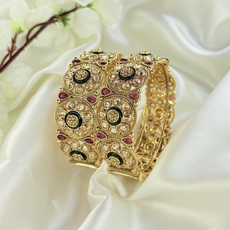 Swarna ruby green kada