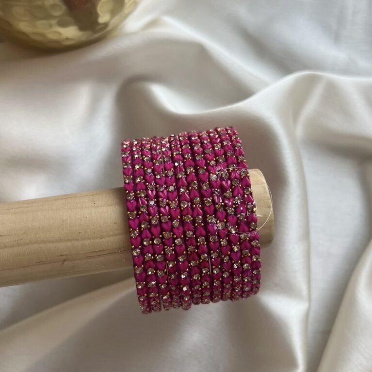 Starlit Harmony– Luxe Heart Glass Bangles