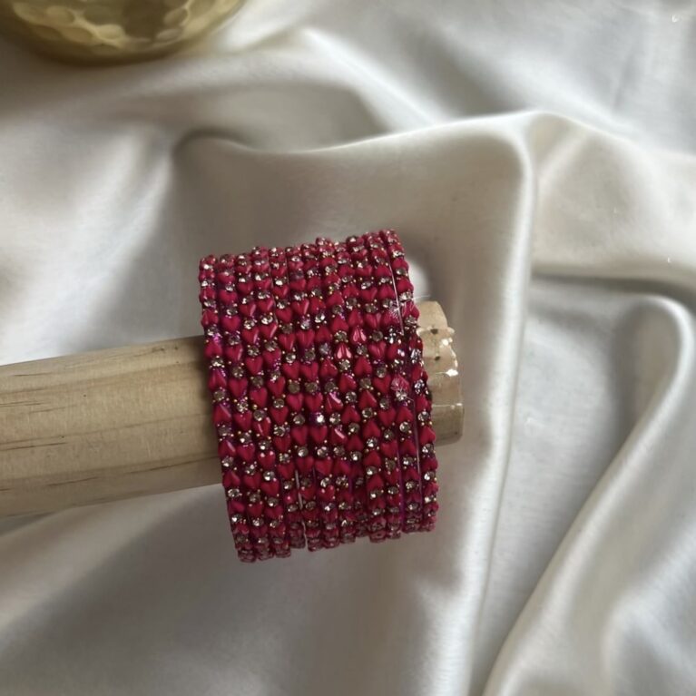 Starlit Harmony– Luxe Heart Glass Bangles