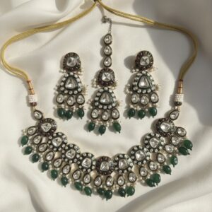 NAZARA NECKLACE (GREEN)